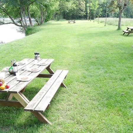 Studio Au Pied Du Chateau De Castelnaud Экстерьер фото
